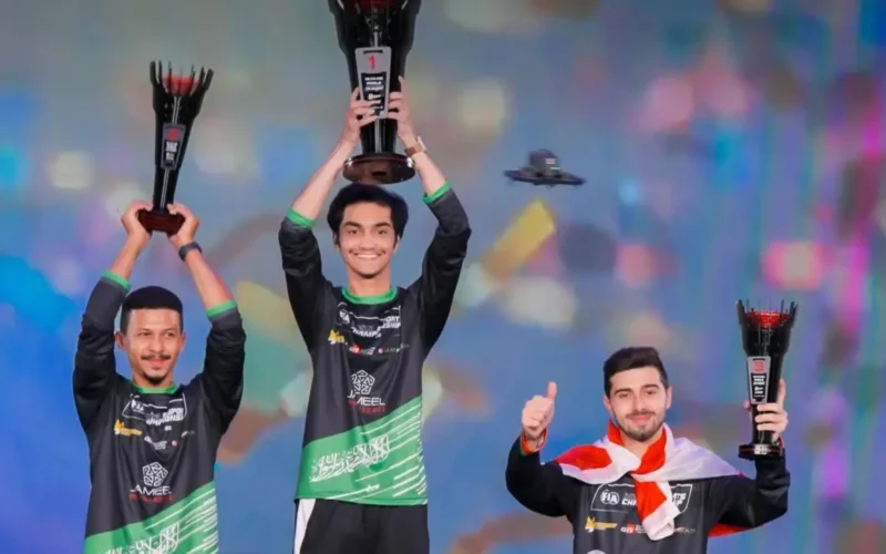 نايف الفالح يتوج بطل بطولة FIA الإلكترونية للشرق الأوسط في عمان 2025